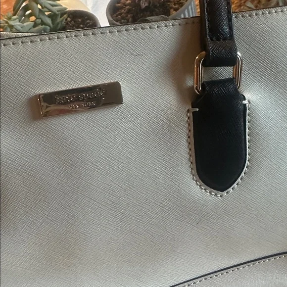 Kate Spade White Nude and Black Tote - Picture 3 of 7